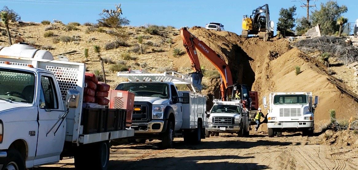 Pipeline construction on Palomar and Onaga .jpg